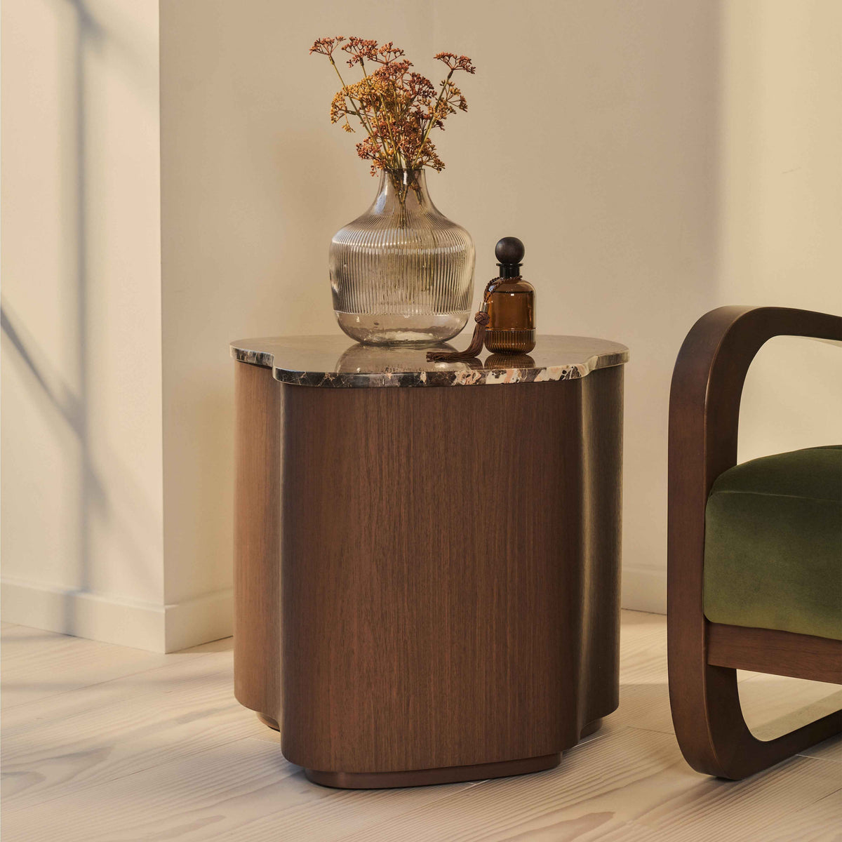 Arlo - Table d'Appoint Premium en Bois Foncé Emperador Irregulier