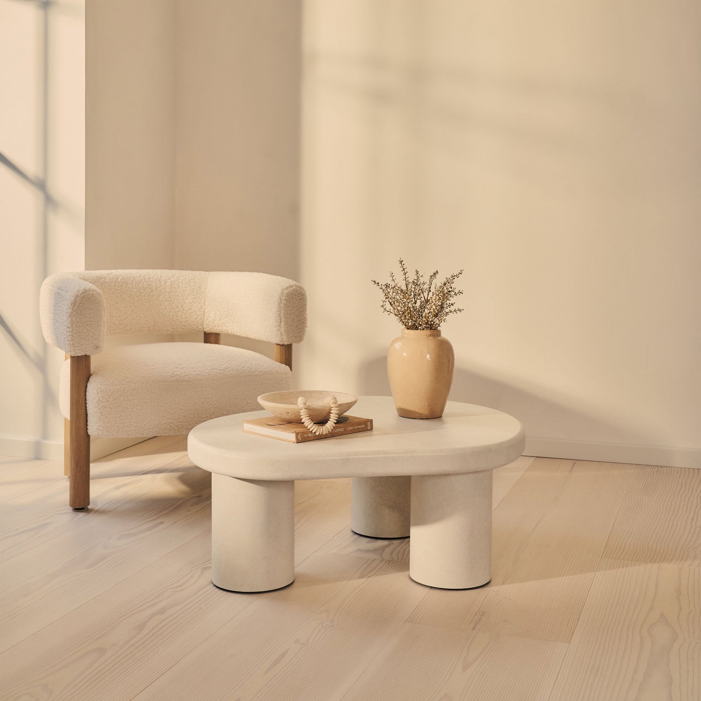 Savanna - Table basse en bois irrégulier et béton
