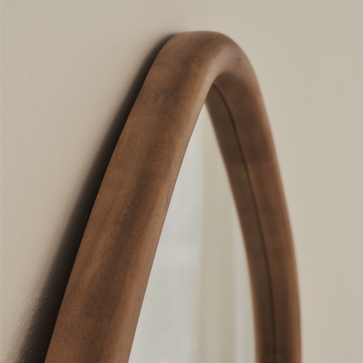 Aaliyah - Miroir irrégulier en bois chaud pleine longueur 180cm x 80cm