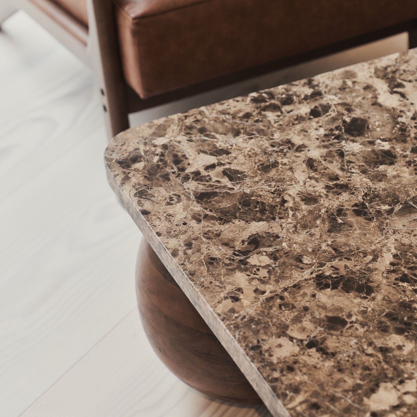Melrose - Table basse rectangulaire premium en bois foncé avec marbre Dark Emperador