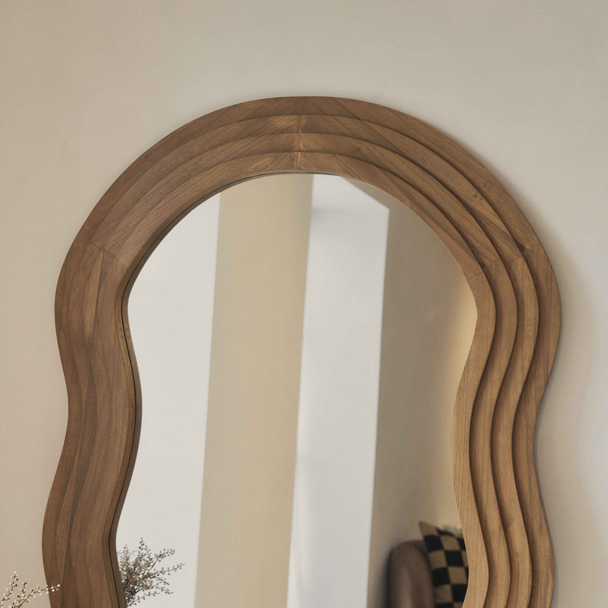 Luciana - Miroir Extra Large à Vagues Pleine Longueur Bois Chaud 180cm x 105cm