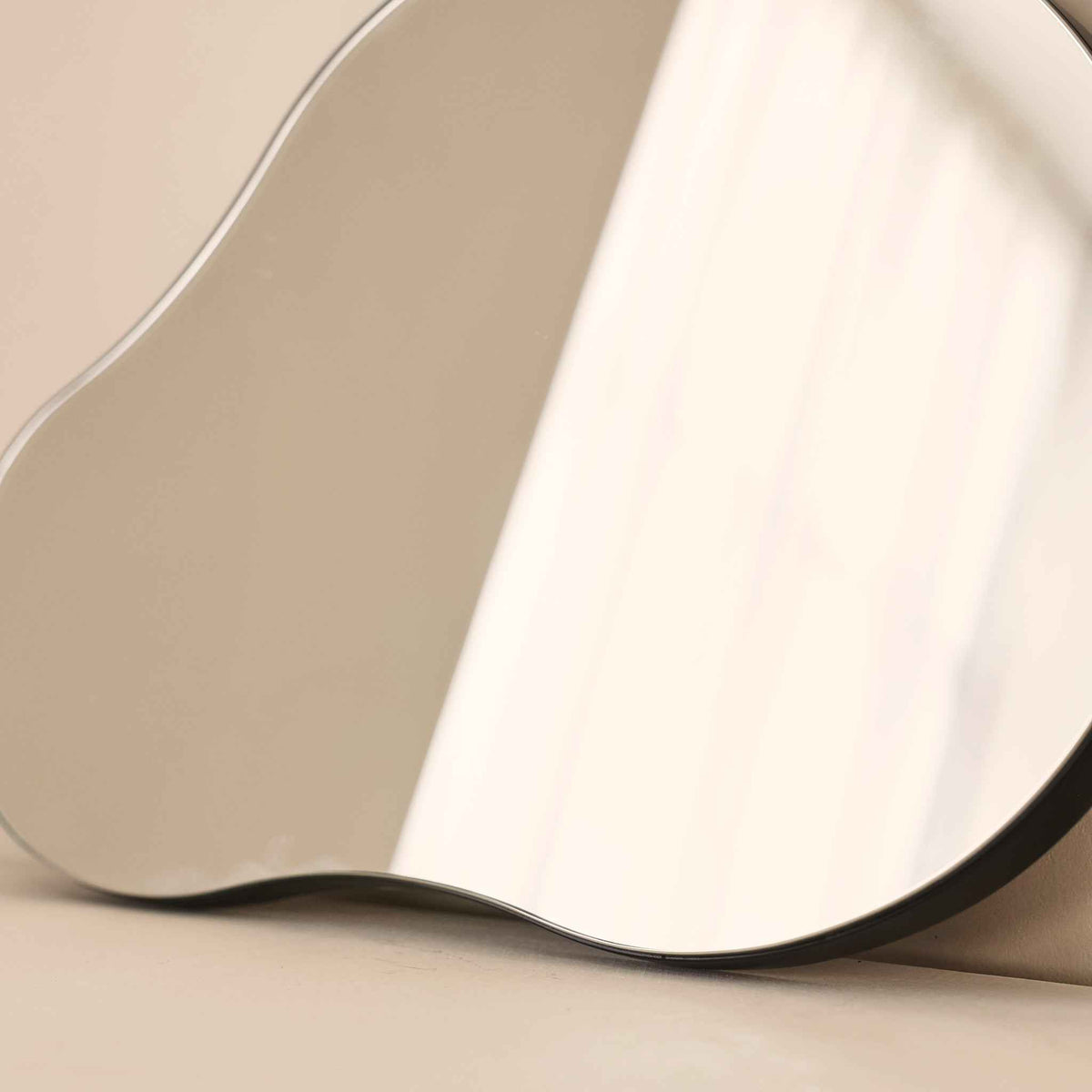Edge - Miroir d'Étang Irrégulier Sans Cadre 45cm x 30cm