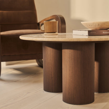 Trivium - Table basse ronde en travertin beige et bois foncé premium