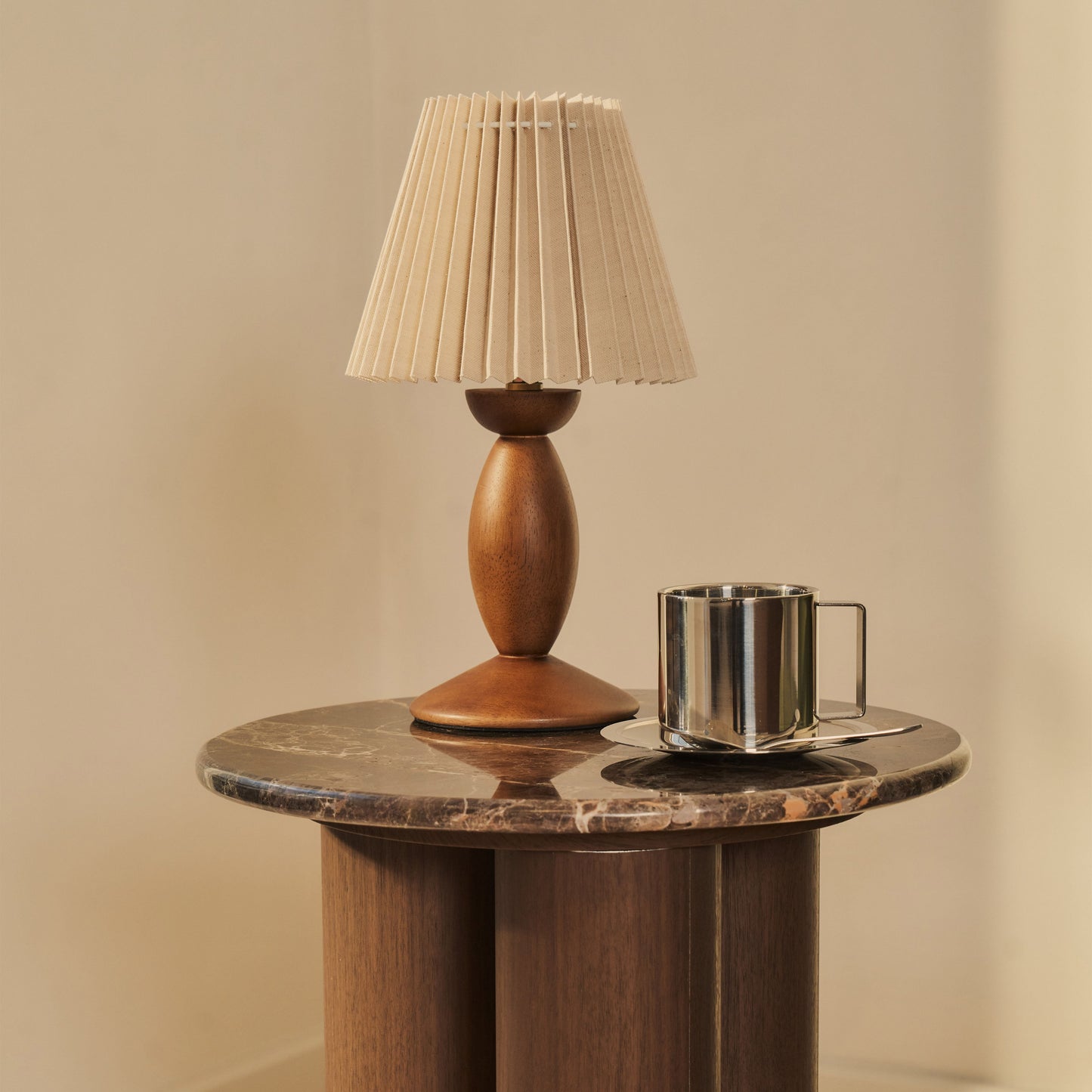 Trivium - Table d'Appoint Ronde en Bois Foncé Dark Emperador Premium