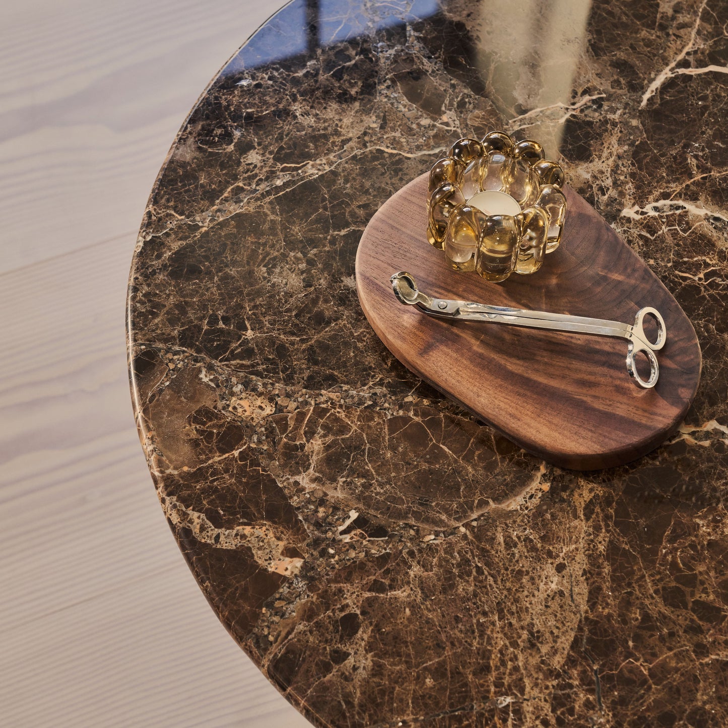 Trivium - Table Basse Ronde en Bois Foncé Dark Emperador Premium