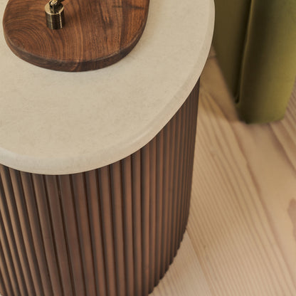 Cove - Table d'Appoint Latérale Irrégulière à Cannelures en Bois Foncé