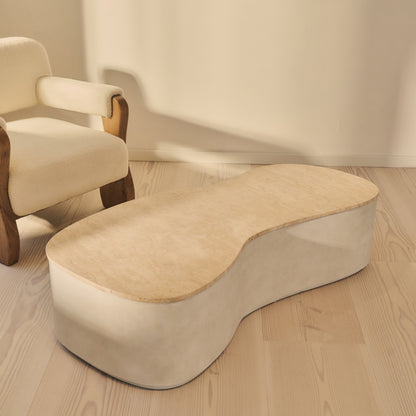 Arlo - Table basse extra large premium en béton irrégulier travertin beige