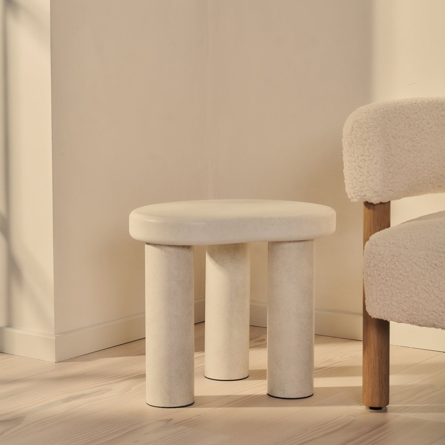 Savanna - Table d'Appoint en Bois Irrégulier et Béton