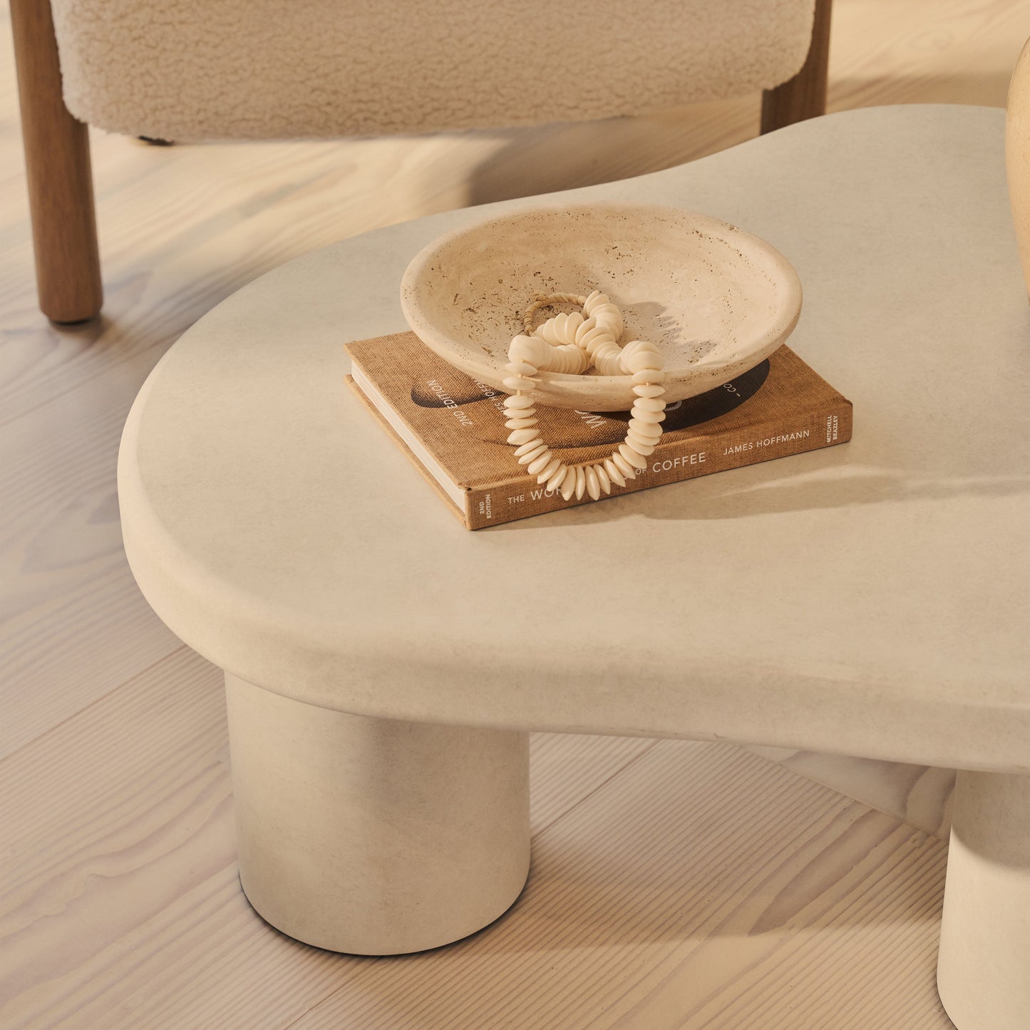 Savanna - Table basse en bois irrégulier et béton