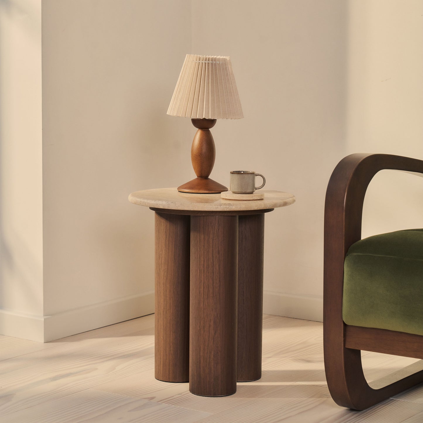 Trivium - Table d'Appoint Ronde en Travertin Beige et Bois Foncé Premium