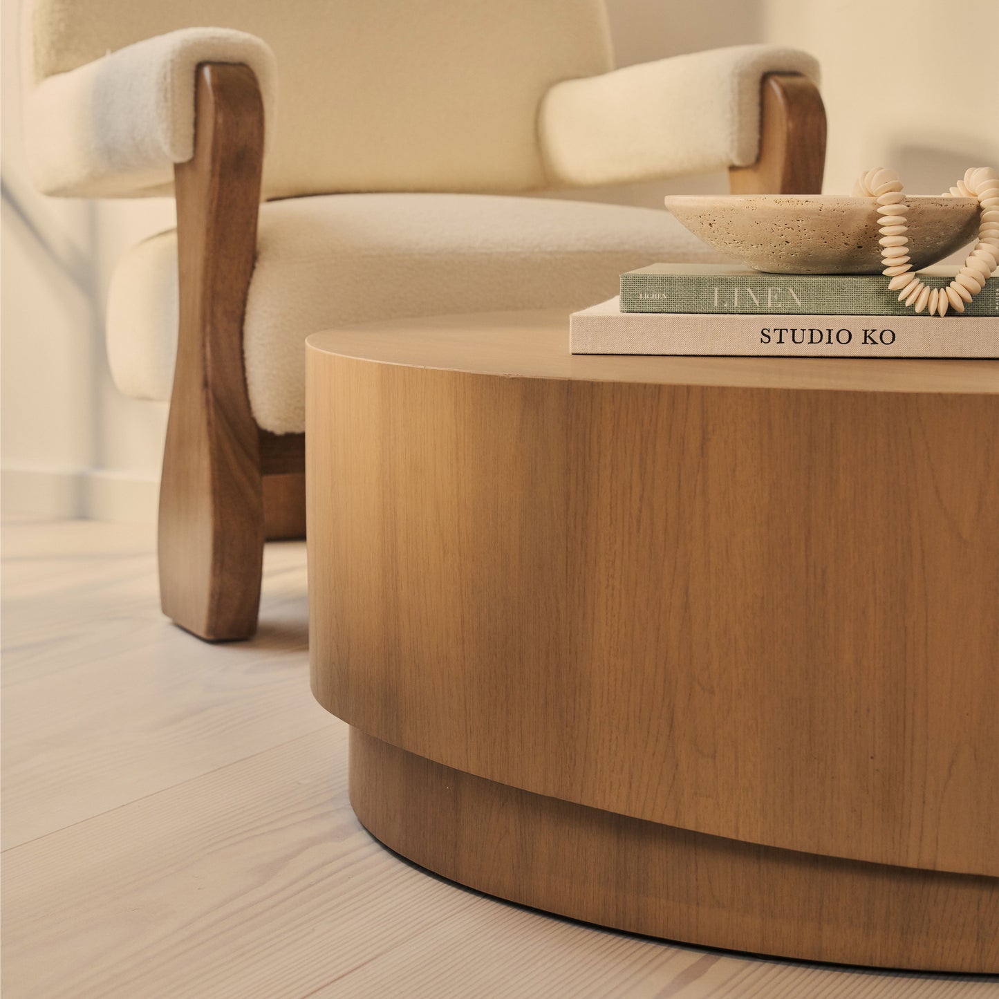 Magna - Table Basse Vague en Bois Chaud