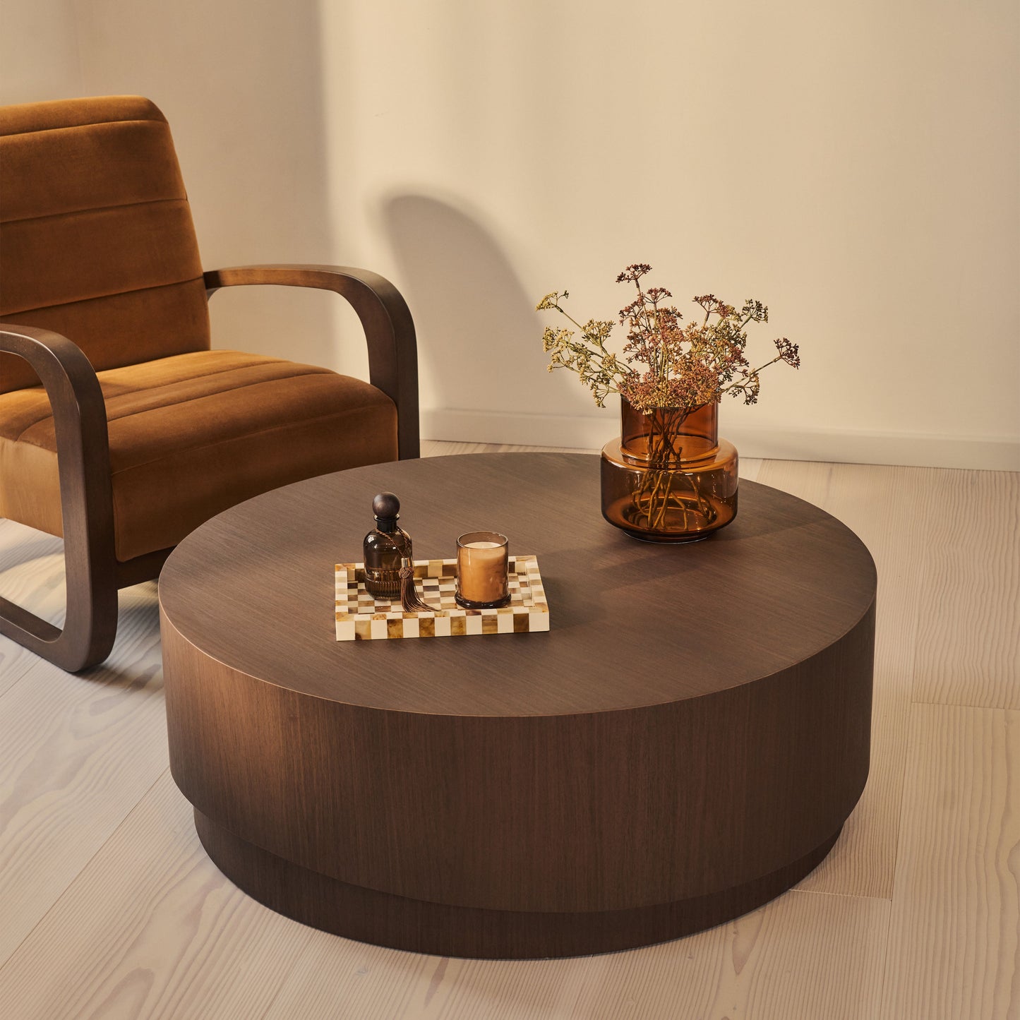 Magna - Table Basse Ondulée en Bois Foncé