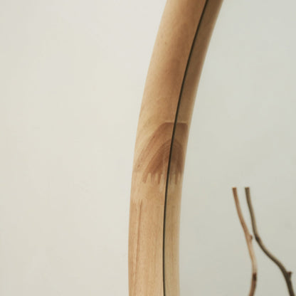 Aaliyah - Miroir irrégulier pleine longueur en bois clair 180 cm x 80 cm