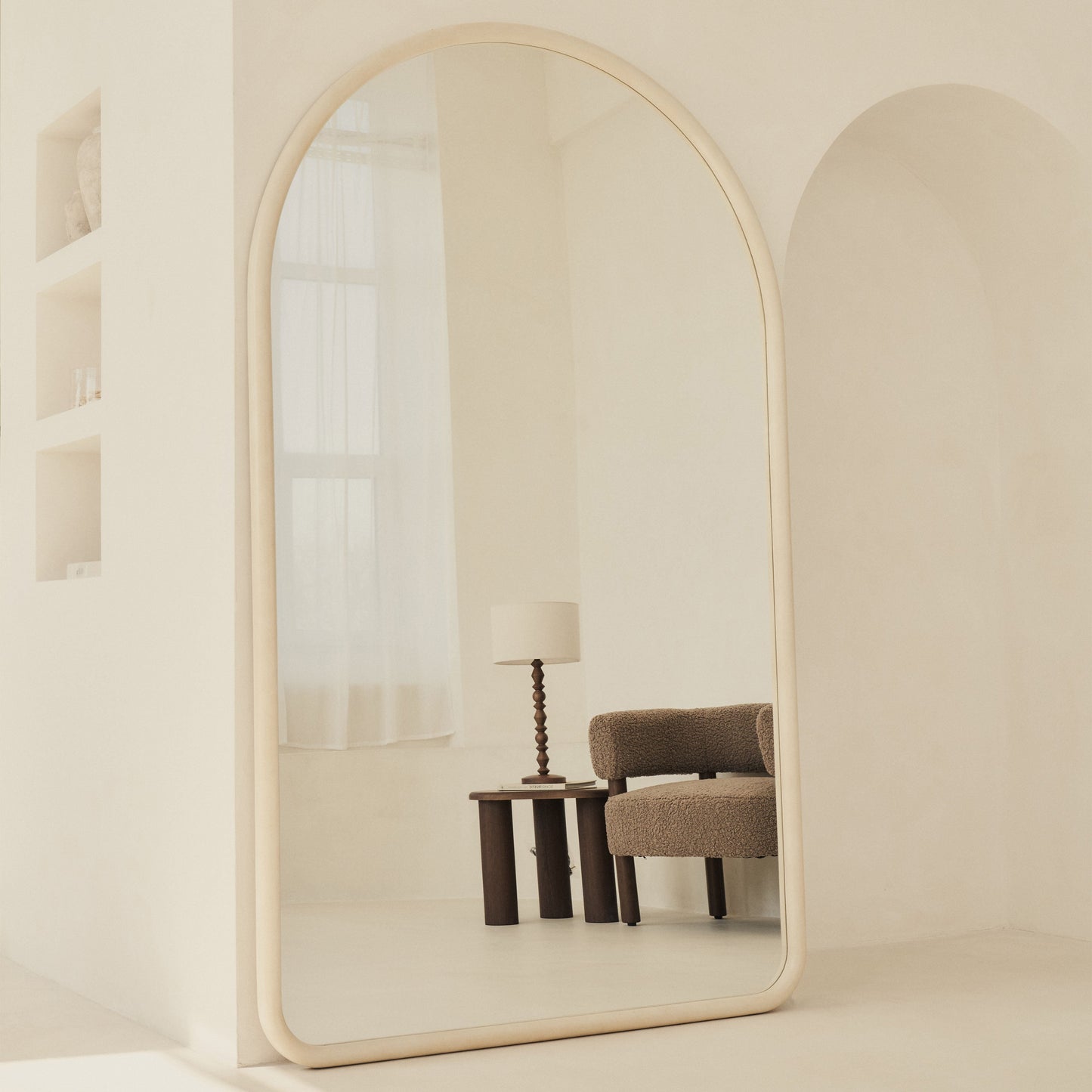 Amora - Miroir en béton arqué extra large pleine longueur 200 cm x 120 cm