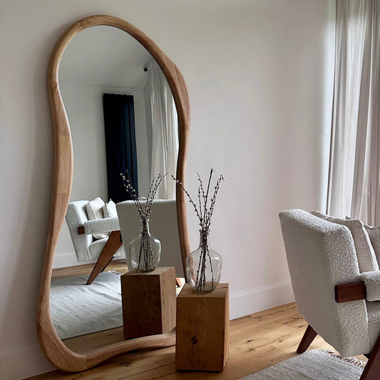 Arcurva - Grand miroir irrégulier en bois clair pleine longueur 170 cm x 85 cm