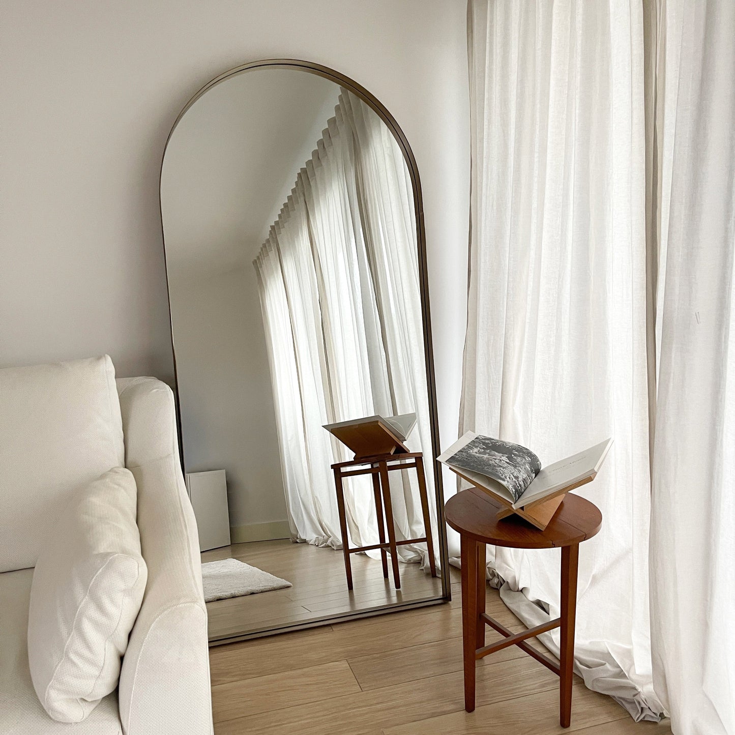 Arcus - Miroir Métallique Arqué Grand Format Doré 170cm x 80cm