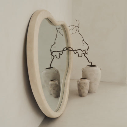 Arcurva - Grand Miroir Irrégulier en Béton pour Surcheminée 130cm x 80cm