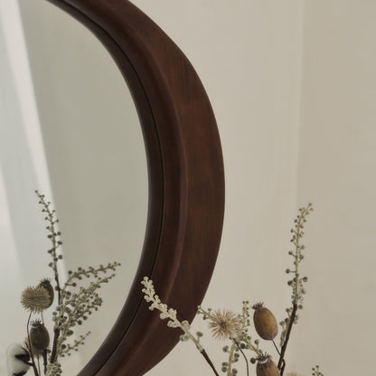 Arcurva - Grand Miroir Irrégulier à Cheminée en Bois Foncé 130cm x 80cm