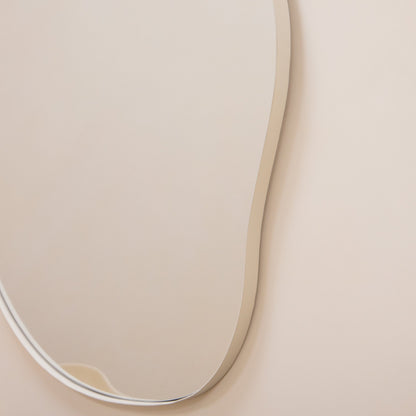 Ava - Miroir irrégulier en forme d'étang écru 100 cm x 70 cm