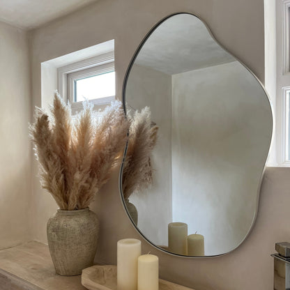 Ava - Miroir irrégulier en forme d'étang écru 100 cm x 70 cm