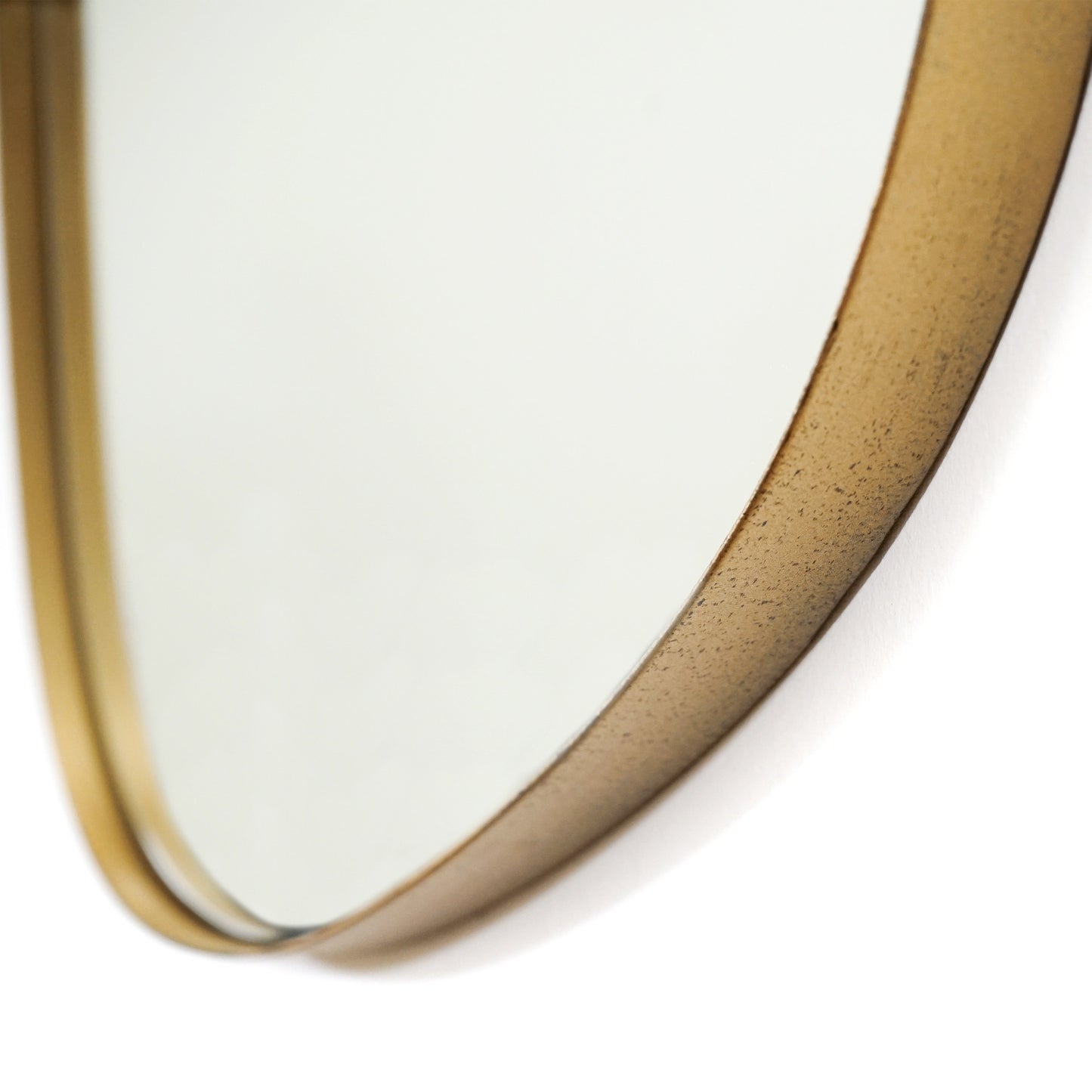 Ava - Miroir irrégulier en forme de pierre dorée 75 cm x 45 cm