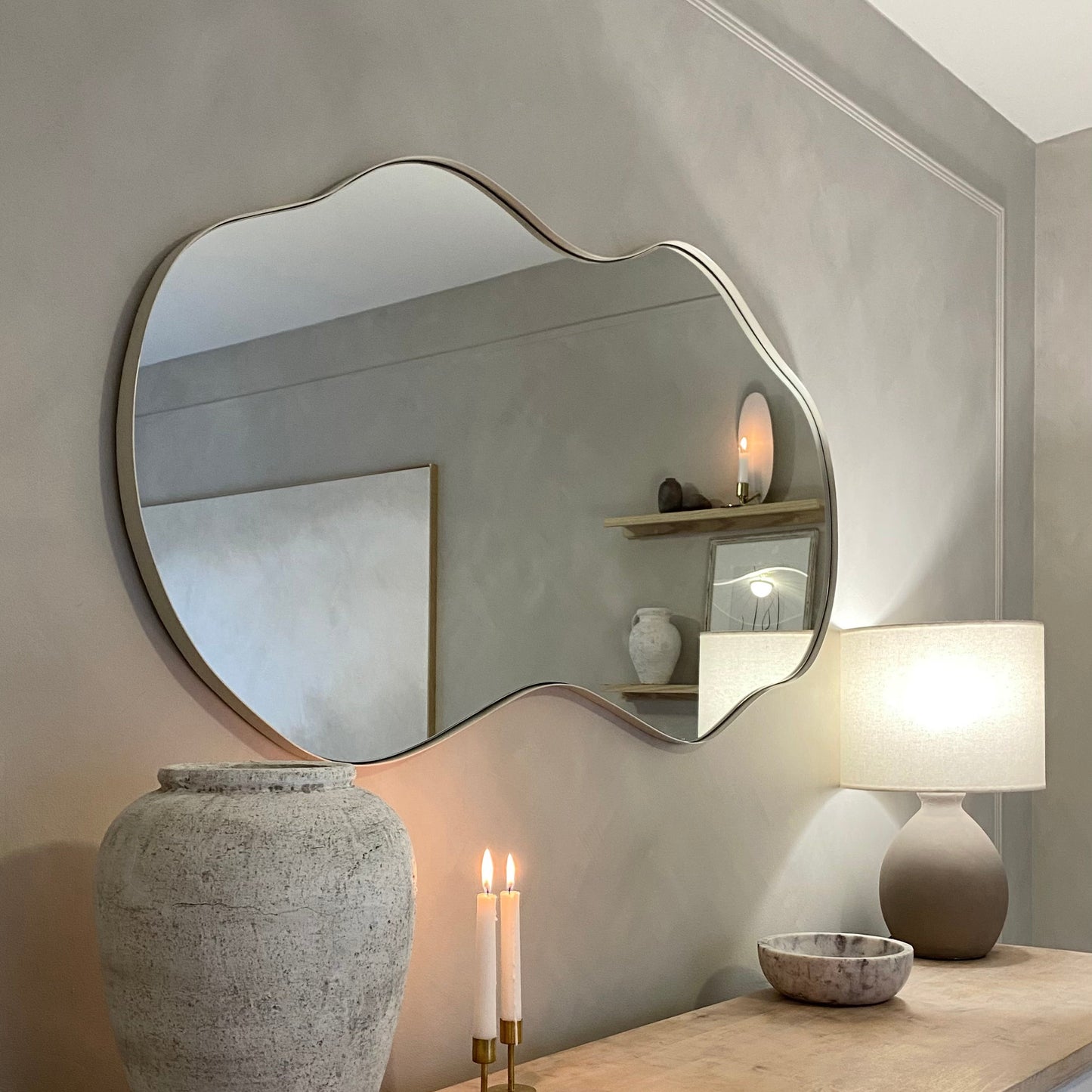 Ava - Miroir irrégulier en forme d'étang écru 125cm x 65cm