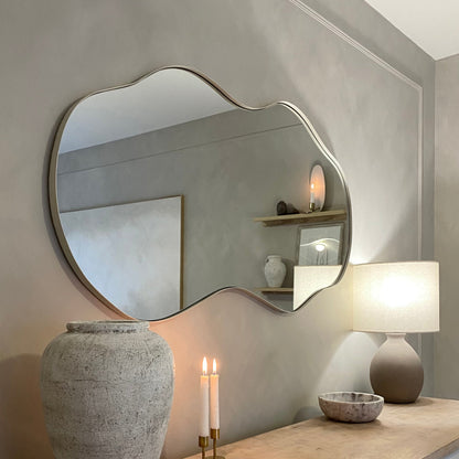 Ava - Miroir irrégulier en forme d'étang écru 125cm x 65cm
