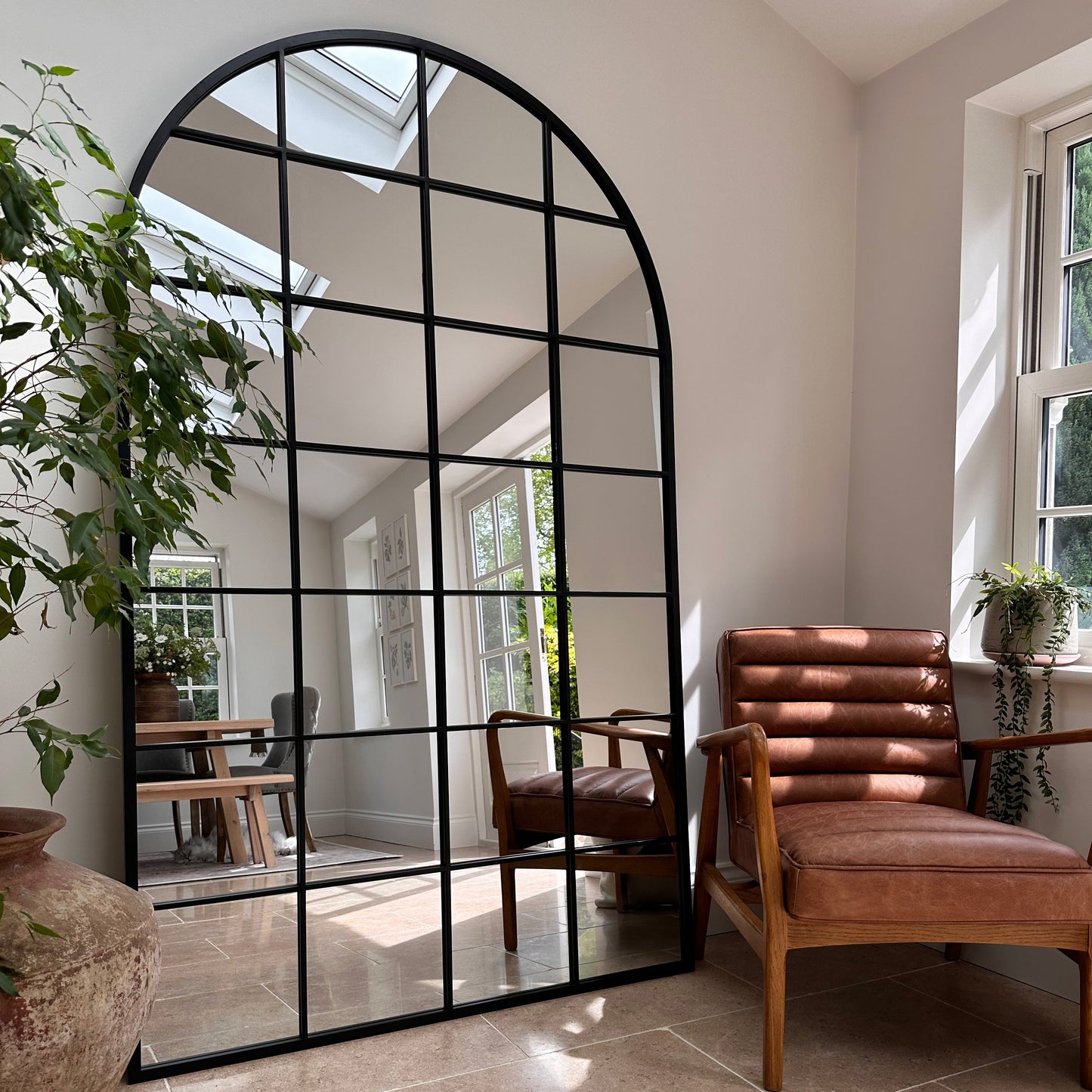 Brooklyn - Miroir Métallique Arqué Noir Extra Large Pleine Longueur 200cm x 120cm