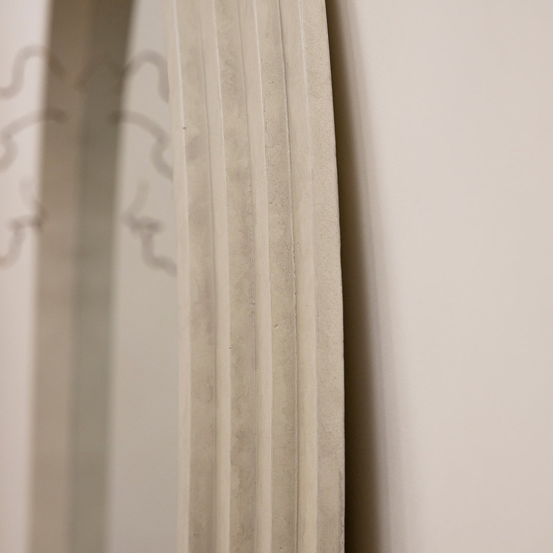 Luciana - Miroir en béton arqué pleine longueur 180cm x 110cm