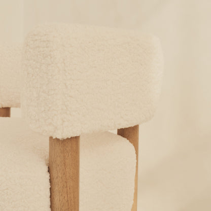 Cara - Fauteuil d'Accent en Bouclé Ivoire et Bois Chaud