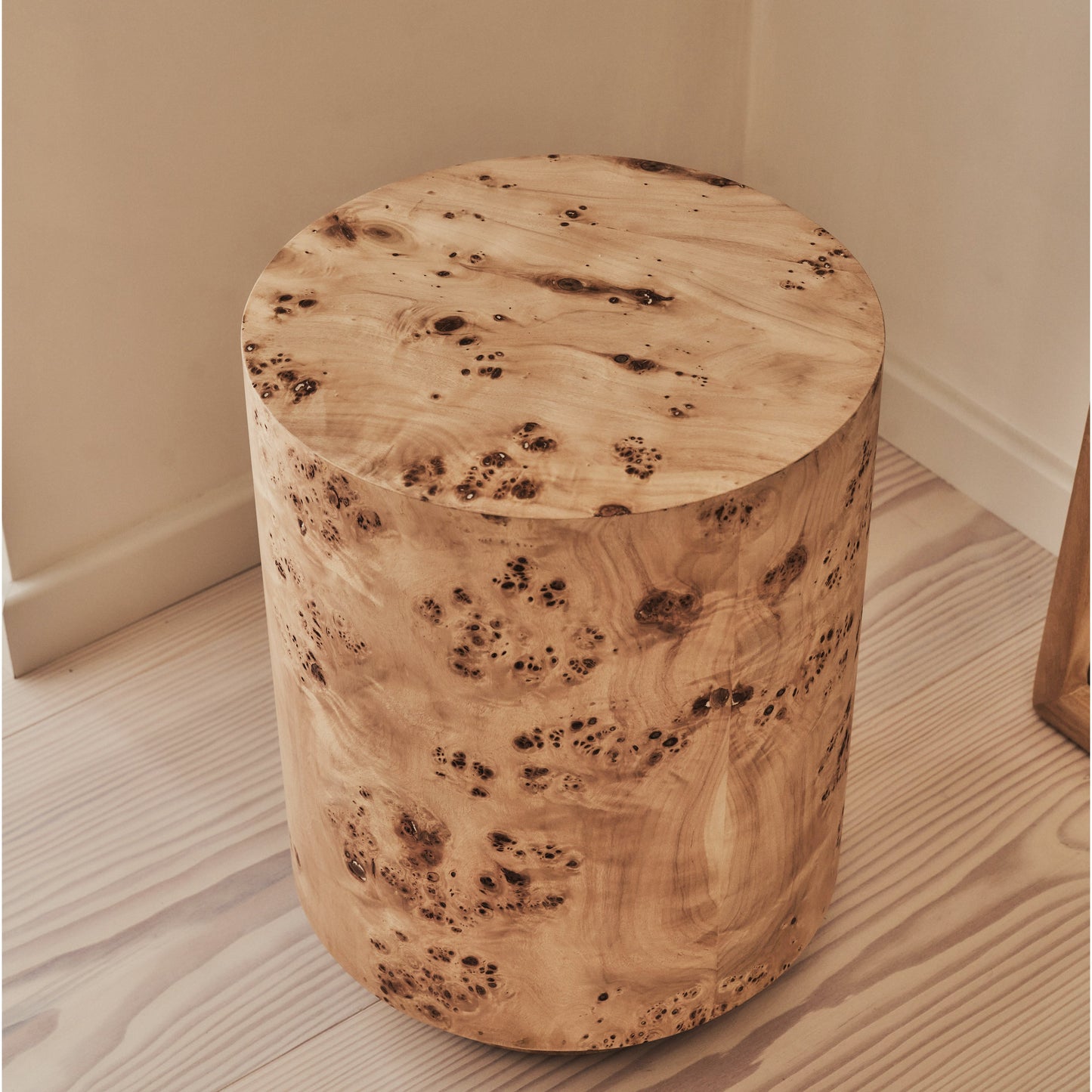 Arbour - Table d'Appoint Ronde Premium en Bois Naturel Burl