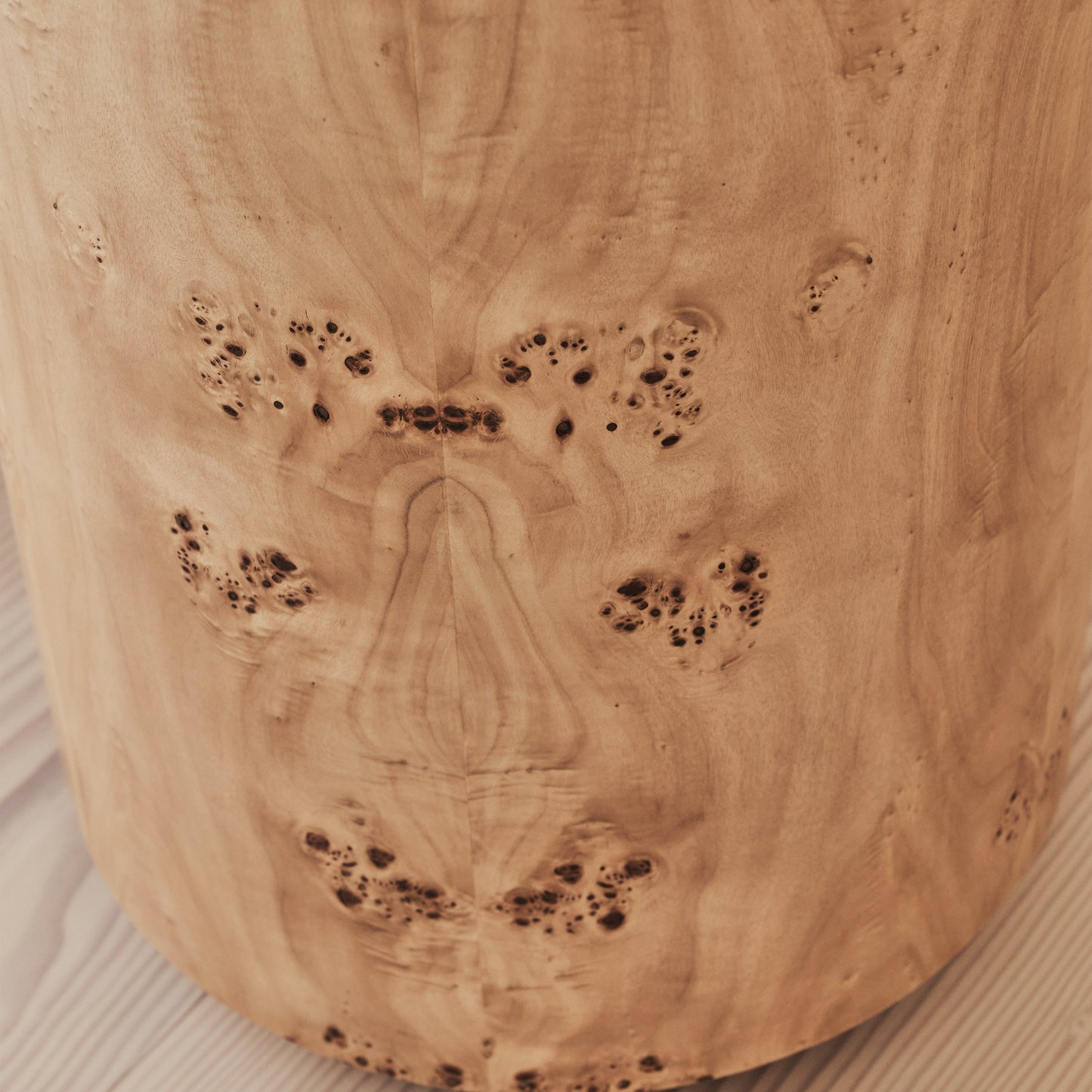 Arbour - Grande Table d'Appoint Ronde Premium en Bois Naturel de Loupe
