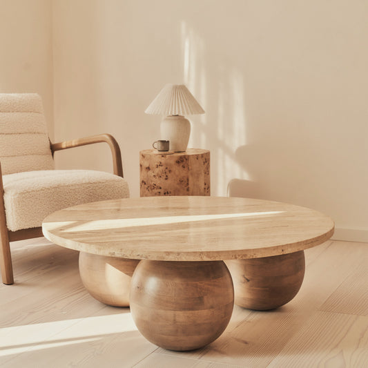 Melrose - Table basse ronde en travertin beige et bois chaud premium