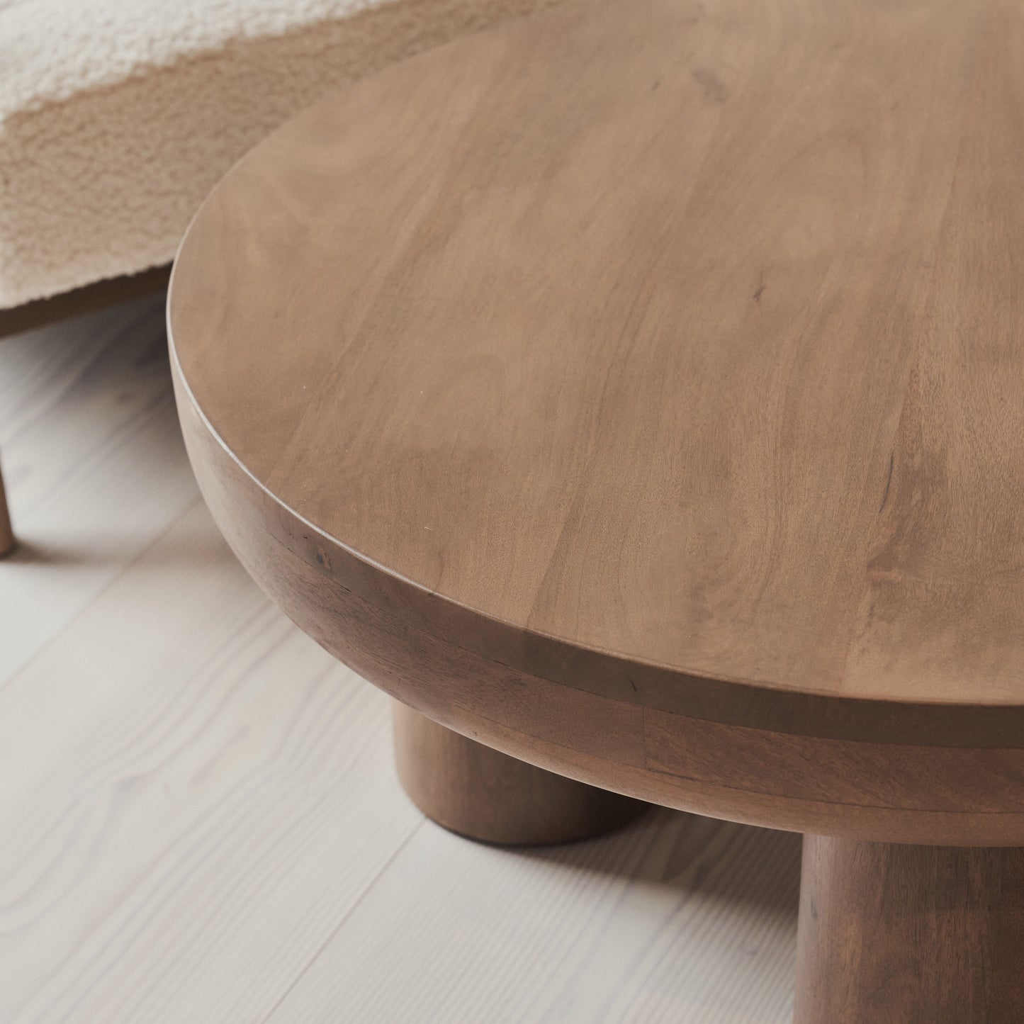 Vermont - Table Basse Ronde Premium en Bois Chaud