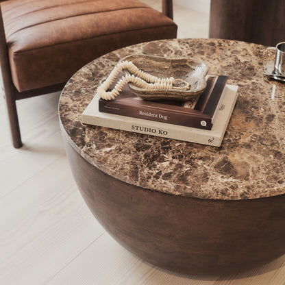 Lyra - Table basse ronde premium en bois foncé et marbre Dark Emperador