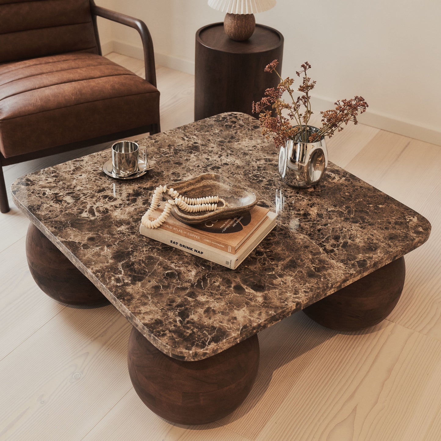 Melrose - Table basse carrée premium en bois foncé avec marbre Dark Emperador
