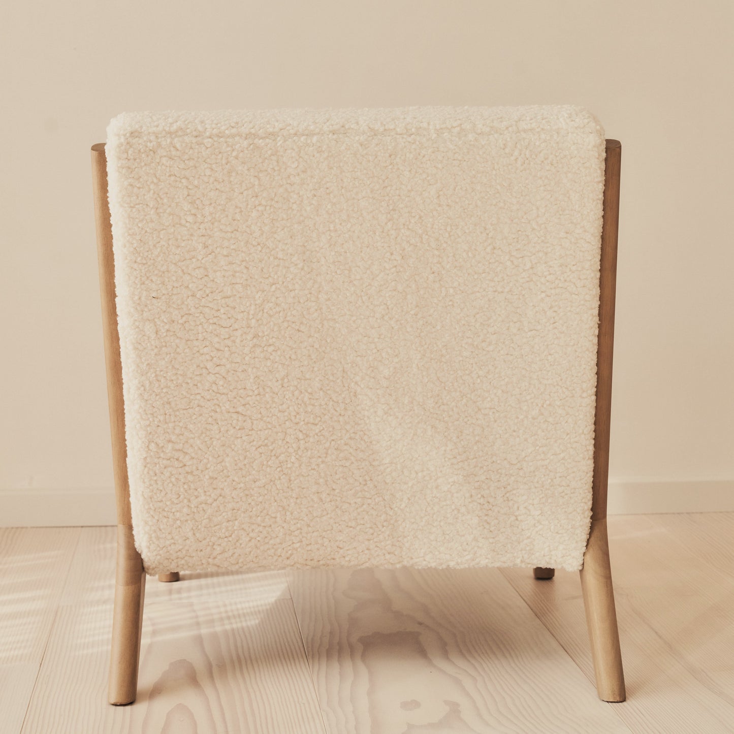 Hudson - Fauteuil d'Appoint en Bouclé Ivoire et Bois Chaud