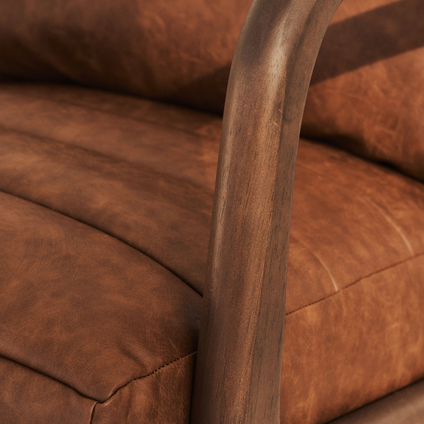 Hudson - Fauteuil avec Accents en Cuir Windsor Tan Marron et Bois Foncé