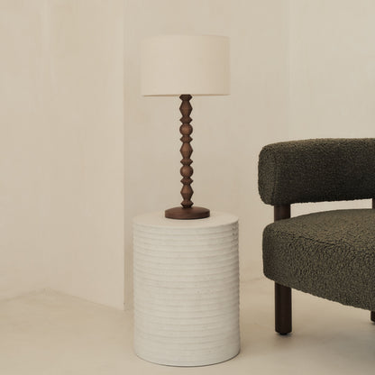 Ivy - Lampe de table à abat-jour tambour en bois foncé