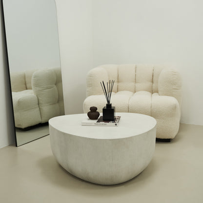 Leonardo - Table basse minimaliste en béton forme irrégulière grande
