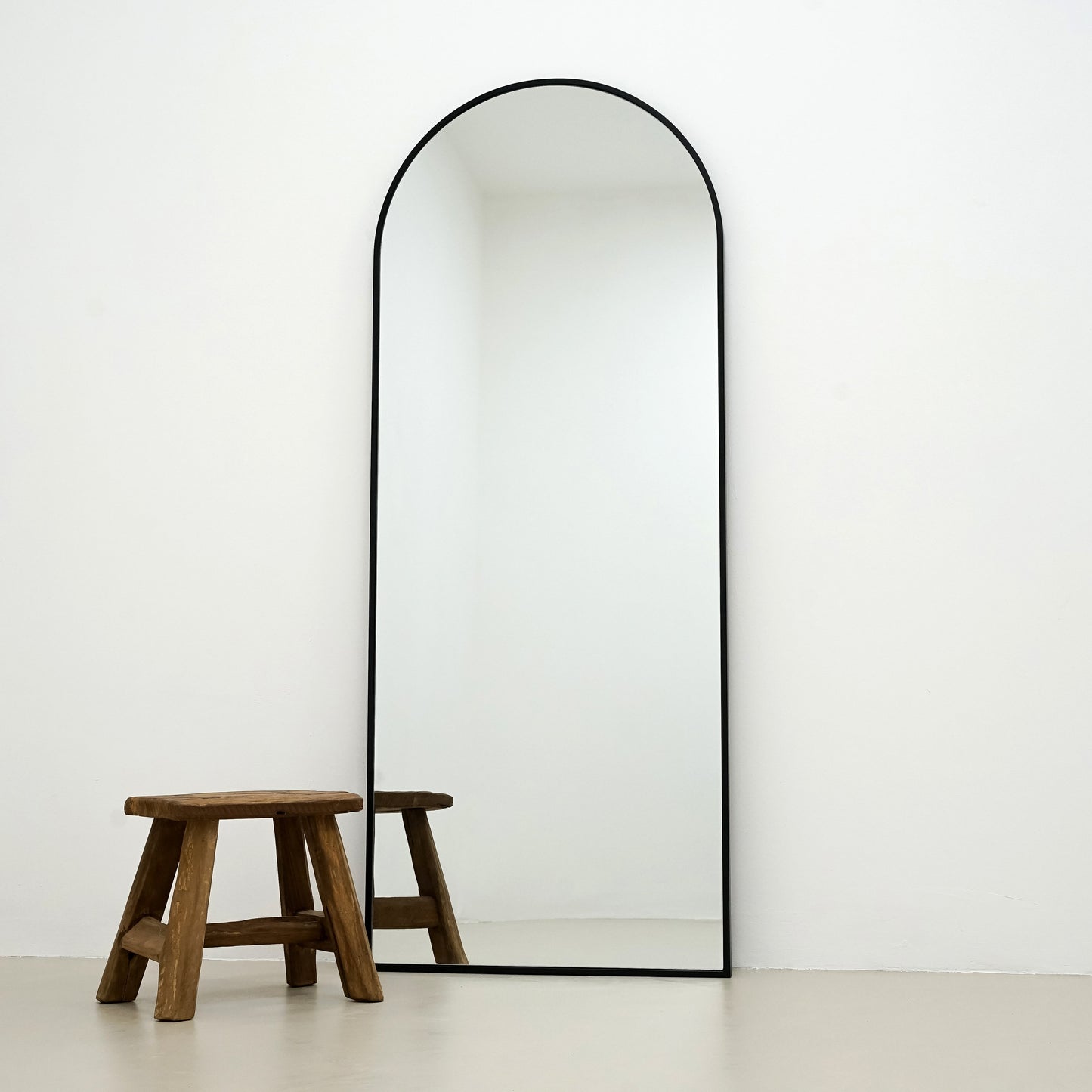 Liberty - Miroir Métallique Noir Arqué Grand Format 160cm x 60cm