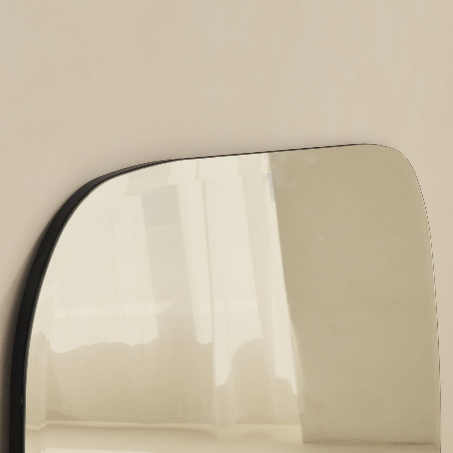 Vienne - Grand Miroir Biseauté Sans Cadre Courbé 100cm x 65cm