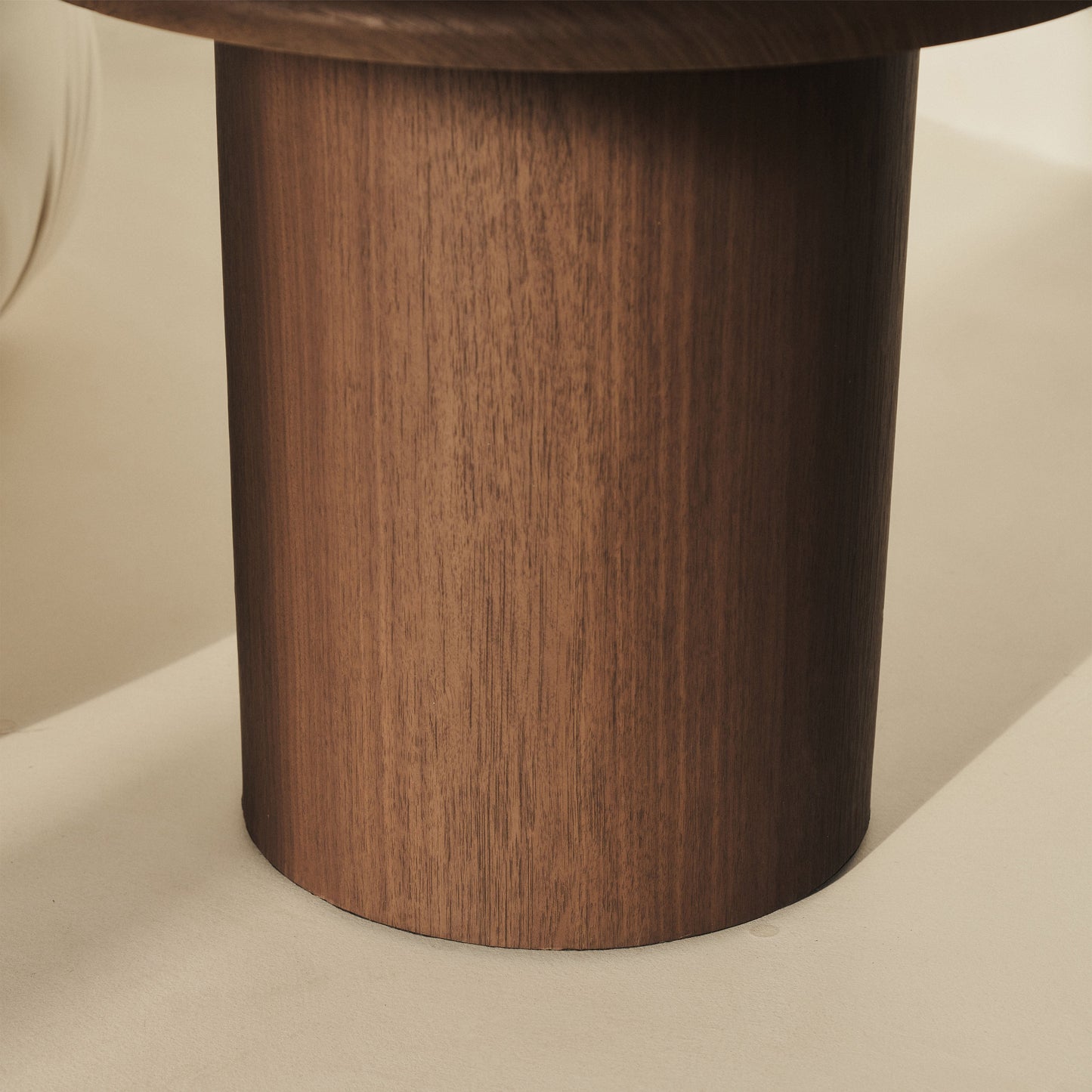 Madison - Table d'appoint ronde en bois foncé
