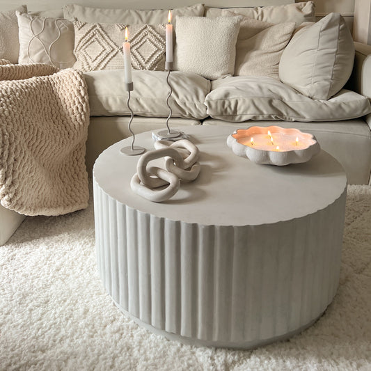 Massimo - Table basse minimaliste en béton cannelé grande