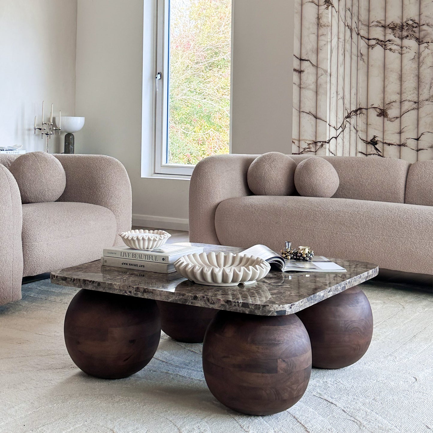 Melrose - Table basse carrée premium en bois foncé avec marbre Dark Emperador