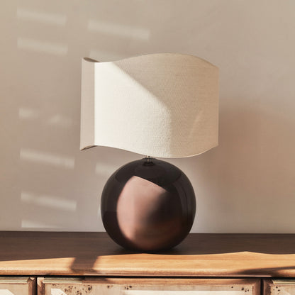 Olera - Lampe de Table à Abat-Jour Ondulé en Céramique Chocolat Brillant
