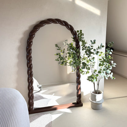 Ophelia - Miroir Extra Large Arqué Torsadé en Corde Finition Chocolat Brillant 180cm x 105cm