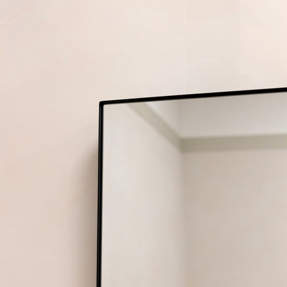 Theo - Grand miroir mural rectangulaire en métal noir 120cm x 90cm