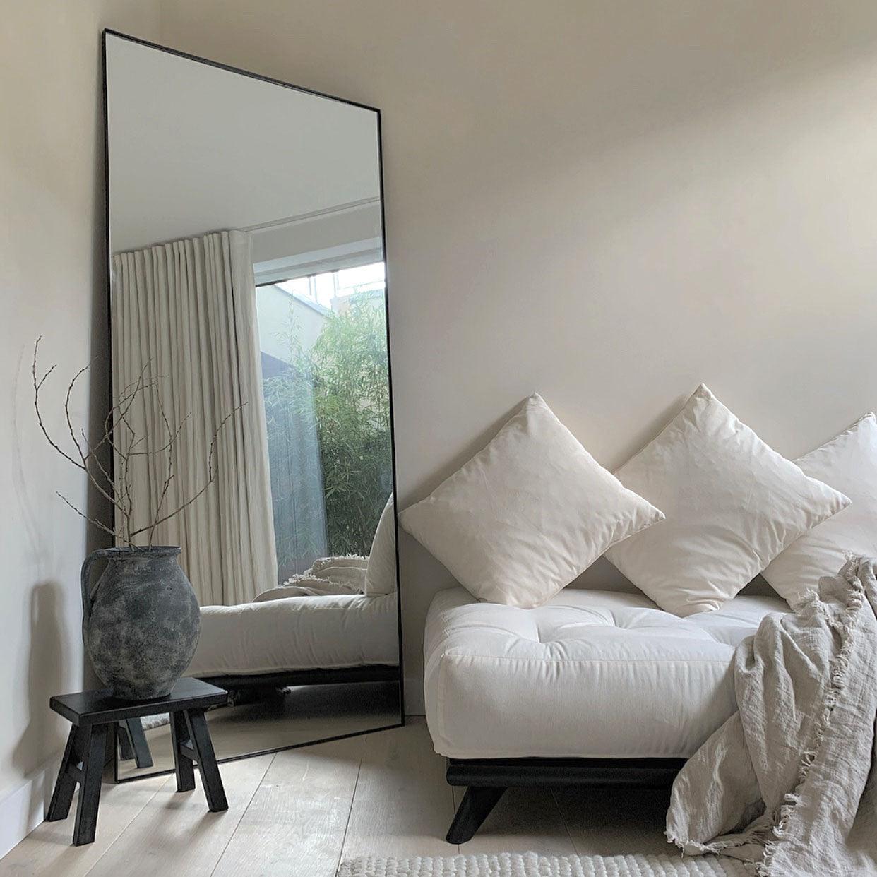 Theo - Miroir Rectangulaire Métallique Noir Grand Format 179cm x 80cm Pleine Longueur