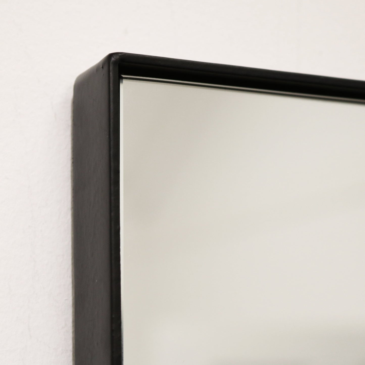Theo - Miroir Rectangulaire Métallique Noir Grand Format 179cm x 80cm Pleine Longueur